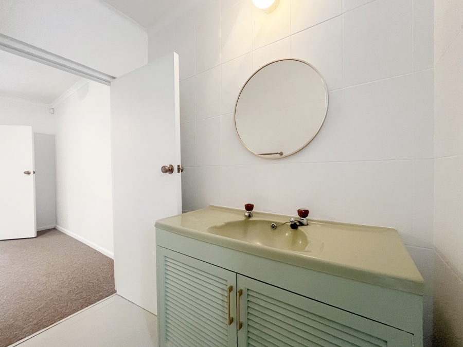 To Let 3 Bedroom Property for Rent in Lemoenkloof Western Cape